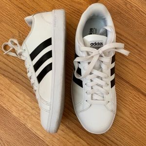 adidas women’s size 8.5